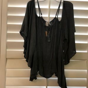 Cold shoulder grey tank